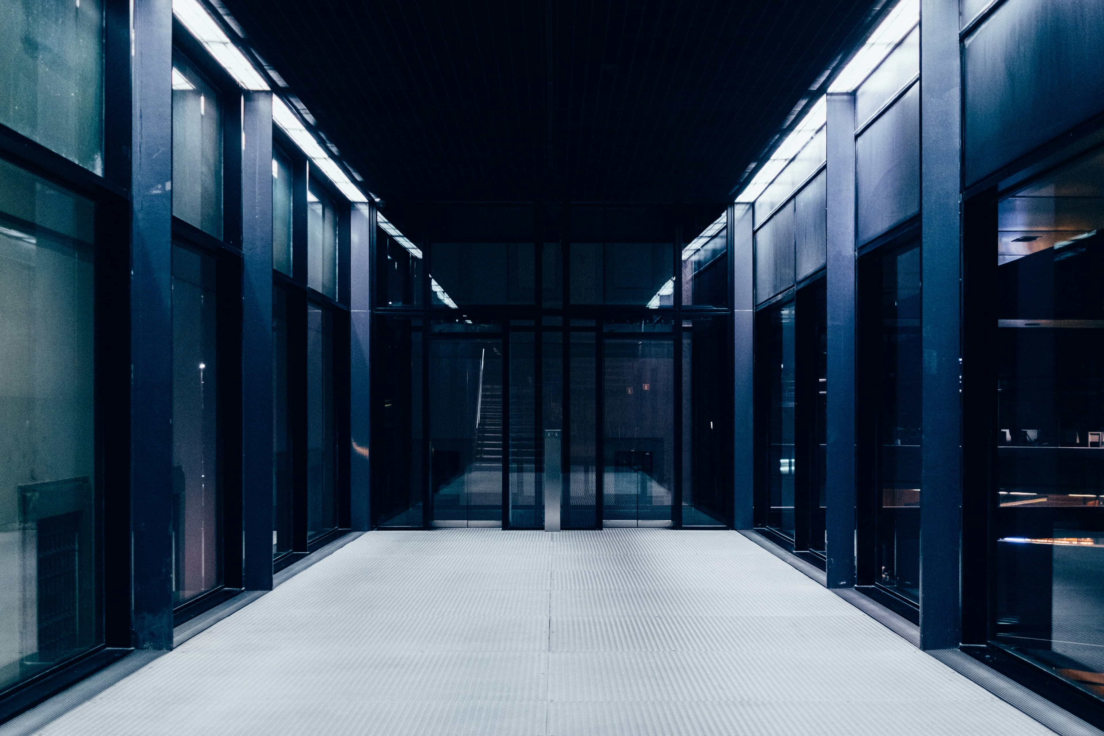 Strategic Environmental Management: Why Deep Cleaning and Floor-Level Control are Mission-Critical for Data Centers